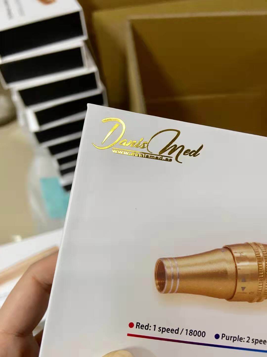 skin needling pen